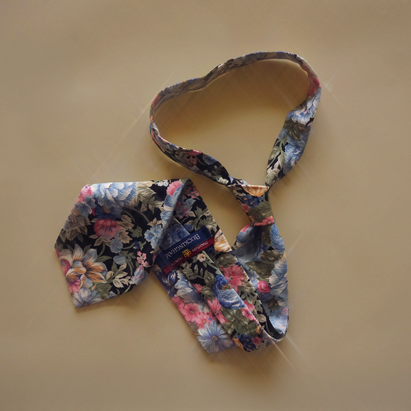 Image of Vintage Floral Neck Tie, Standard