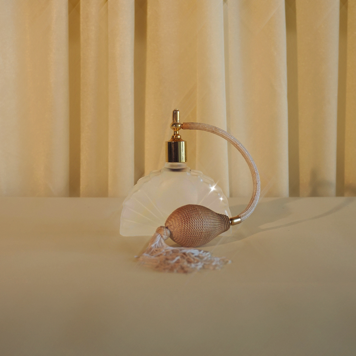 Image of Vintage Art Deco Atomizer, Standard