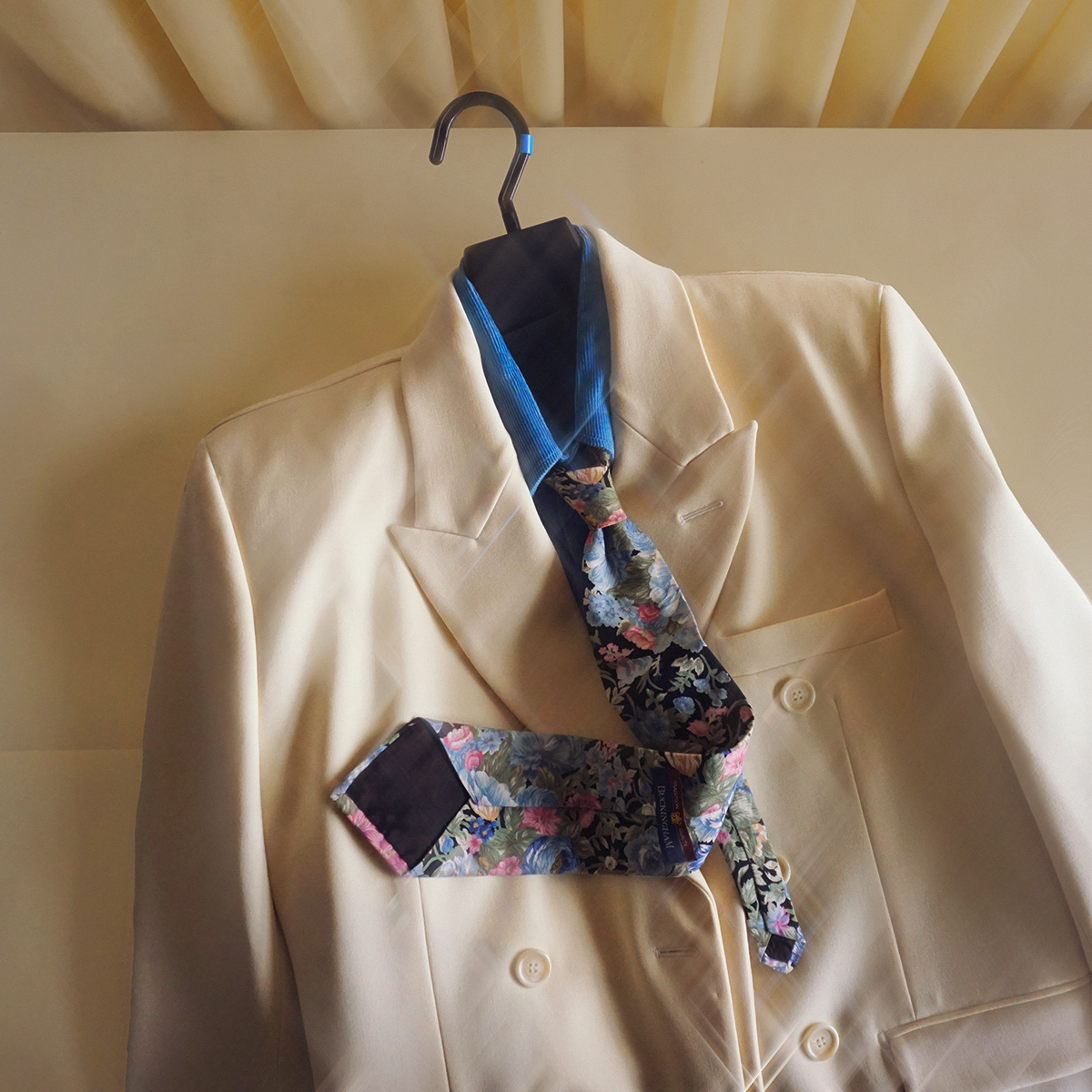 Image of Vintage Floral Neck Tie, Standard